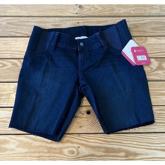 NWT $24.99 Isabel Maternity Denim Bermuda Shorts Size 4 Women’s Black - Picture 1 of 10